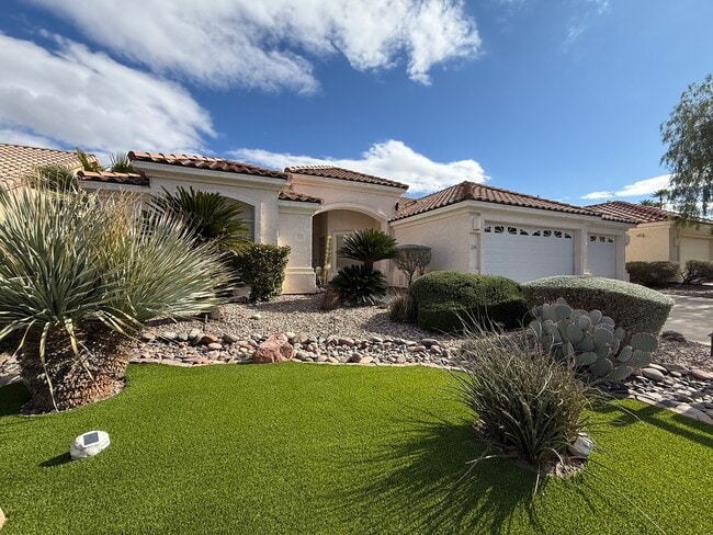 Building Photo - 2206 Summerwind Cir