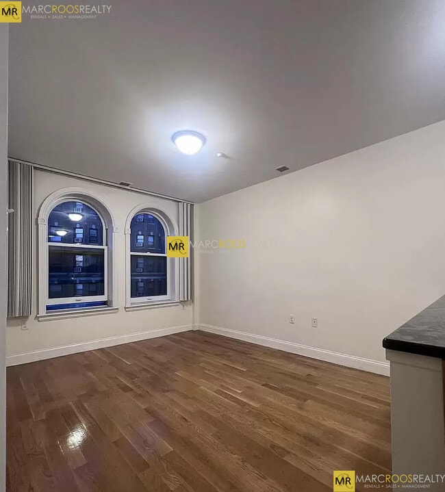 Building Photo - 43 Westland Ave Unit 90-204 Rental