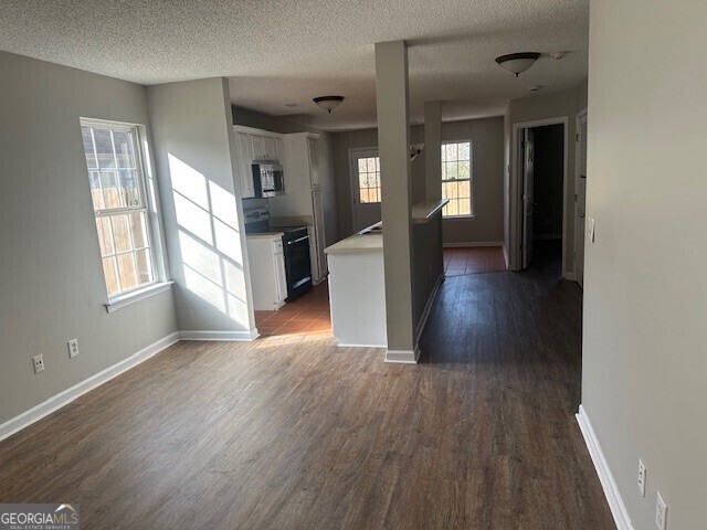 Photo - 1629 Hallmark Hills Dr