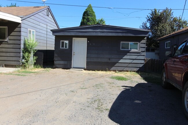 Photo - 4115 Homedale Rd