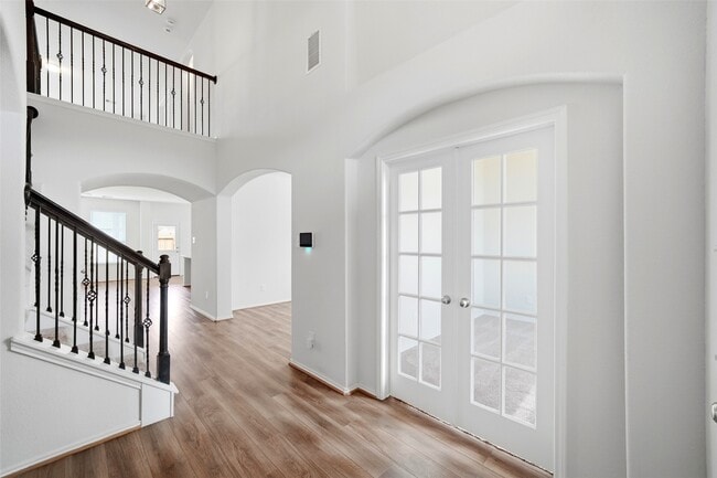 Photo - 5309 Camerford Ct