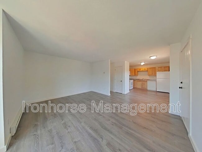 Photo - 119 S 15th Ave Unit #3