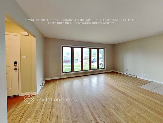 Photo - 10111 S 53rd Ave