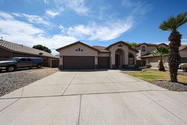 Charming 4BD, 2BA home in Chandler! - Charming 4BD, 2BA home in Chandler!