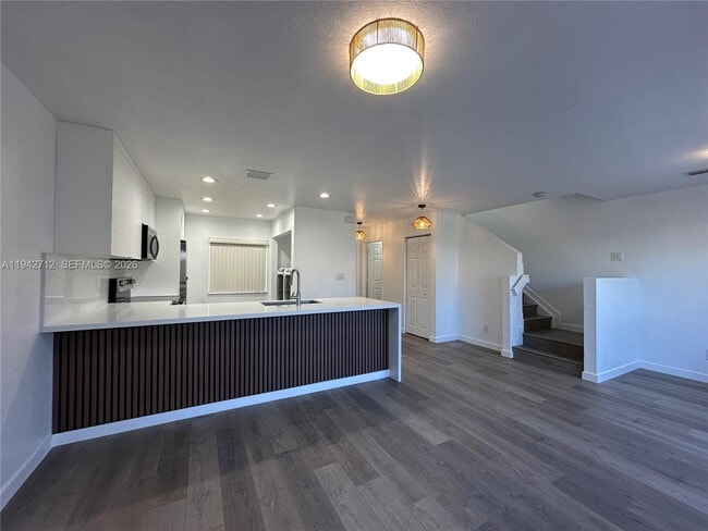 Photo - 322 NE 3rd St