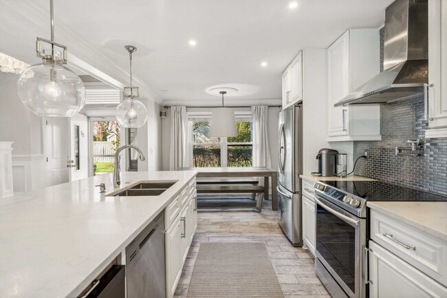 Photo - 50 Hubbard Ln Unidad ID1023418P