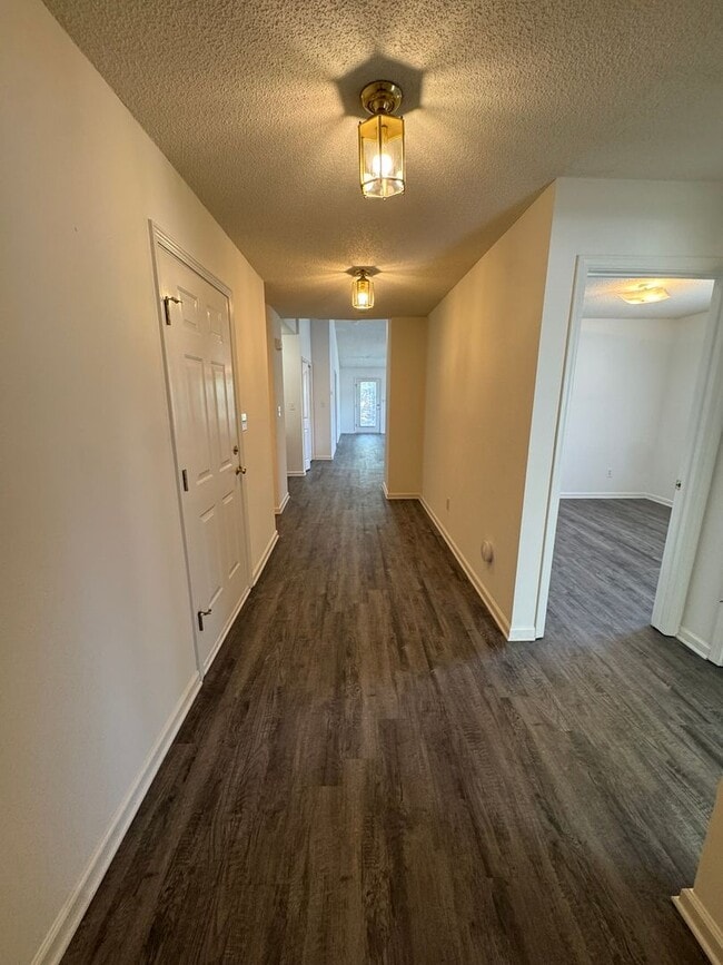 Photo - 132 Springwood Ln