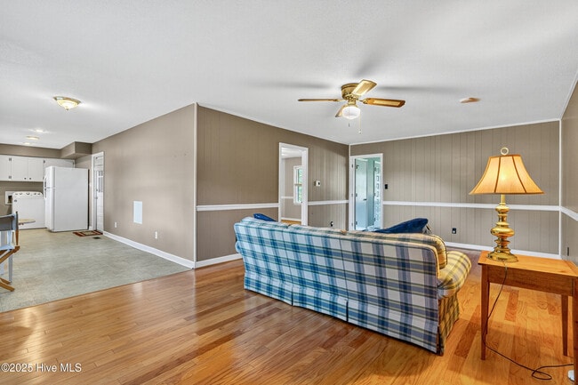 Photo - 259 Shoreline Dr