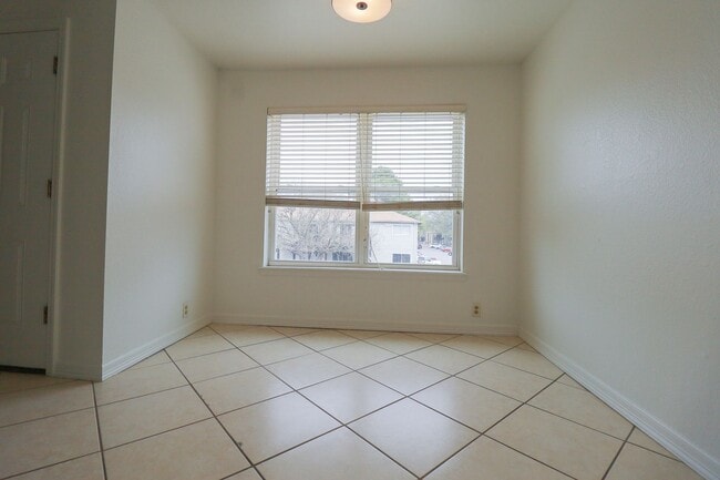 Photo - 2 Bed | 1 Bath | South Tulsa