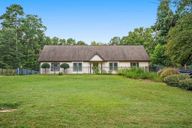 Photo - Beautiful 3BR/2BA Duplex near Downtown Covington!