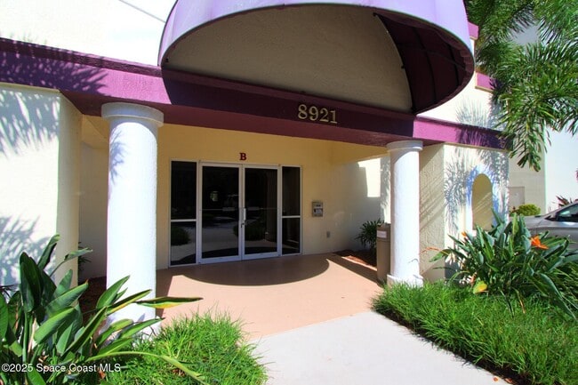 Photo - 8921 Lake Dr Unit 202