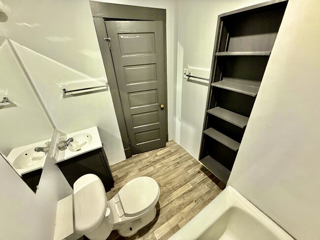 Photo - 3321 California St