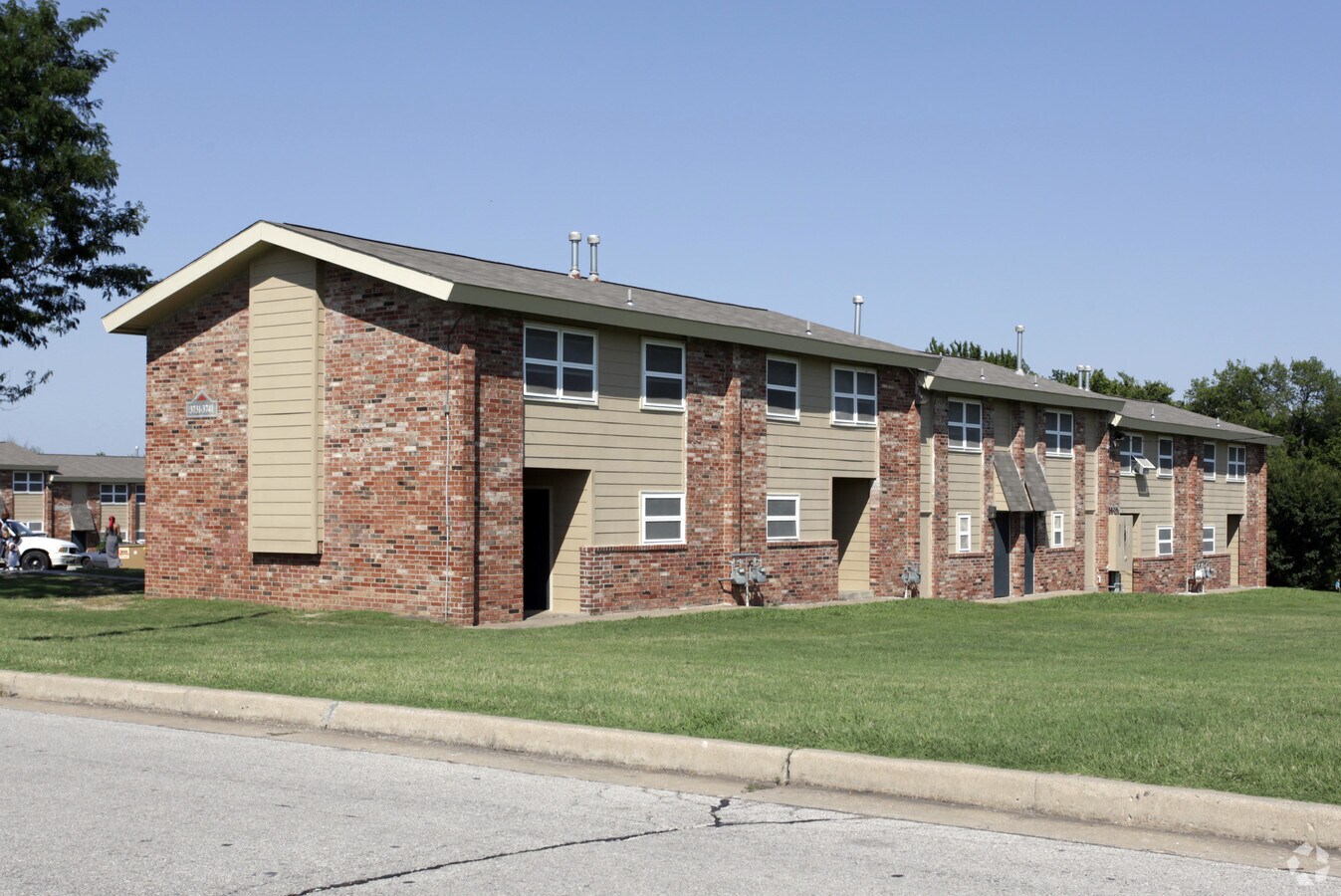 Photo - Mohawk Manor Apartments
