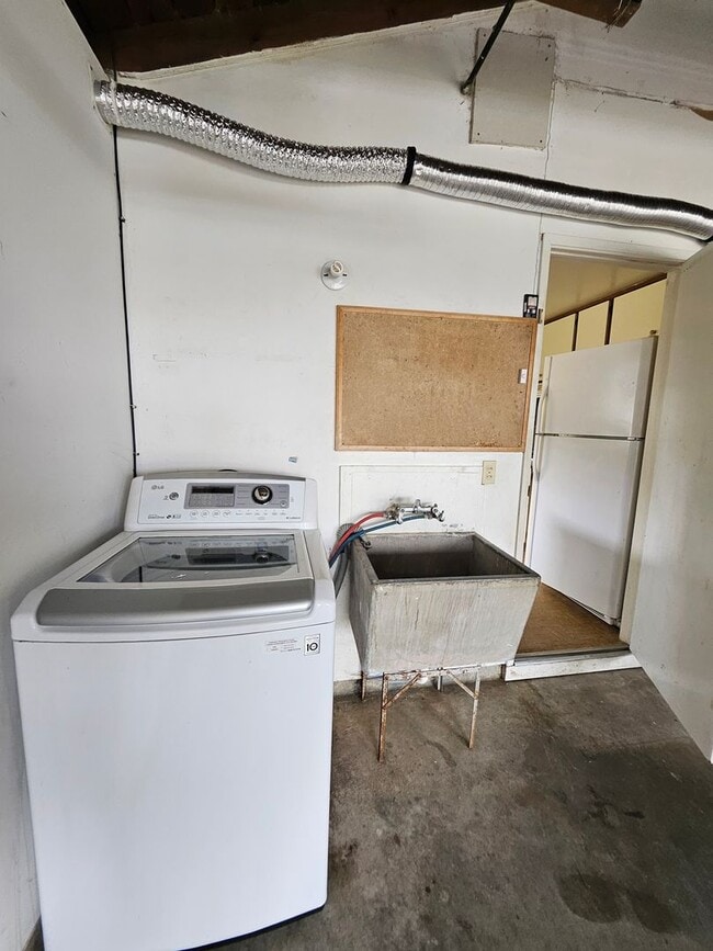 Photo - Beautiful 4 Bedroom 2 Bath House