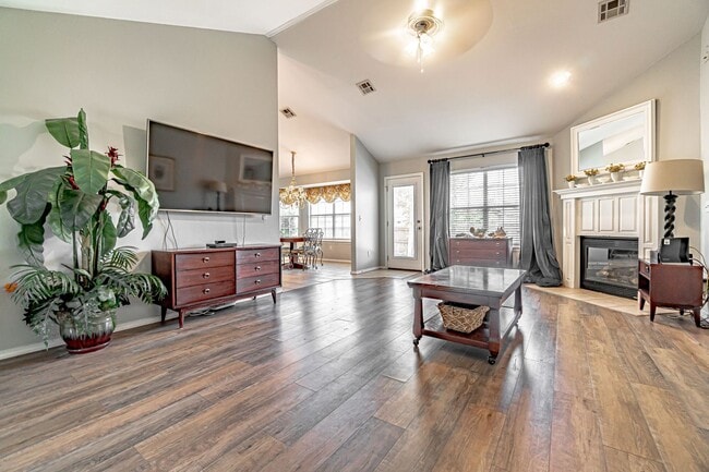 Photo - Beautiful Bentonville Home!