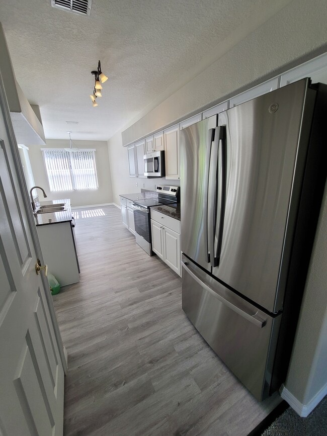 Photo - 13276 Bainbridge Way