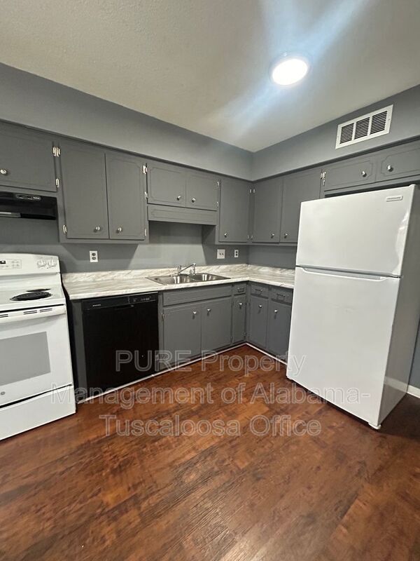 Photo - 1926 E 48th St Unidad A