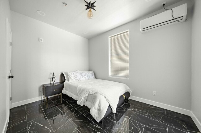 Photo - 801 Broadway Avenue J Unit E