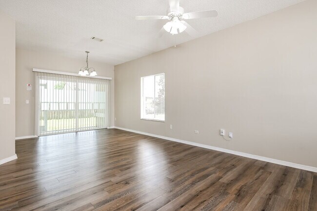 Photo - 816 Monopoly Ct