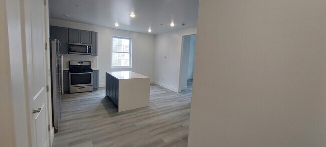 Photo - 273 Oak St Unidad 201