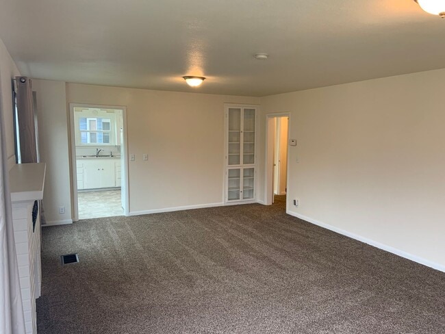 1143 NW 31st St Unit 1