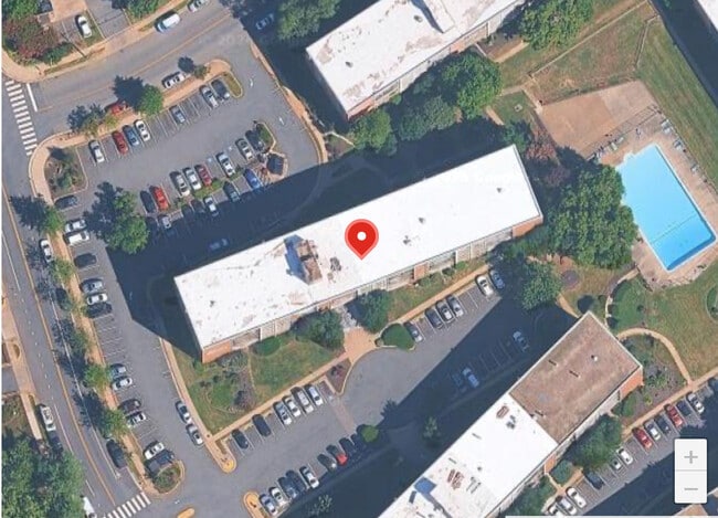 Photo - 5851 Quantrell Ave Unidad 209