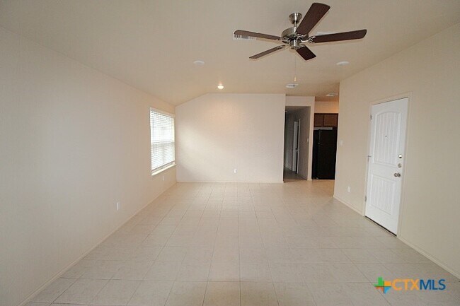 Photo - 1705 Montell St