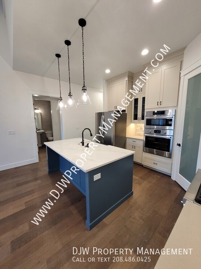 Photo - 4264 W Lovegood Ln