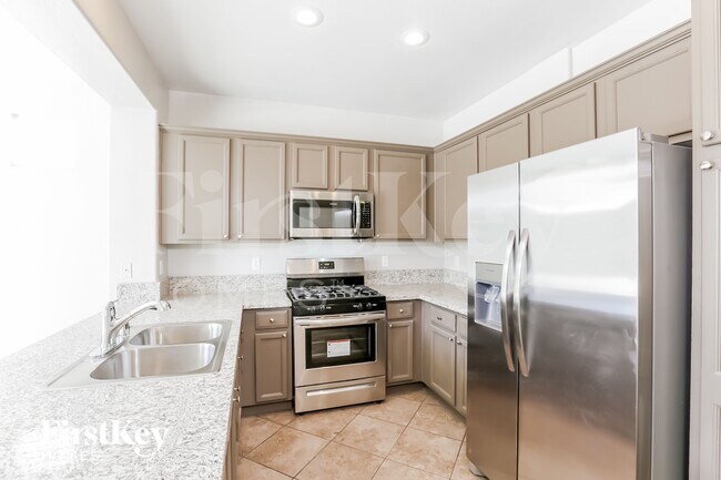 9461 Magnificent Ave