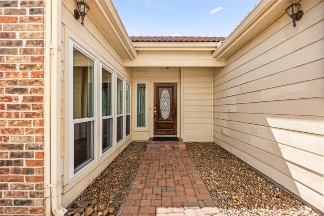 Photo - 14122 Langbourne Dr