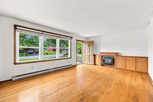 Photo - 15 Eavers Cir