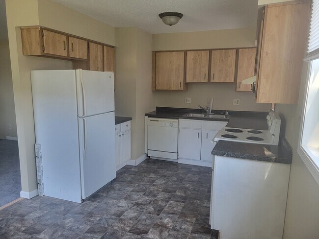 Building Photo - 3918 21st Avenue Pl SW Unit #2 Rental