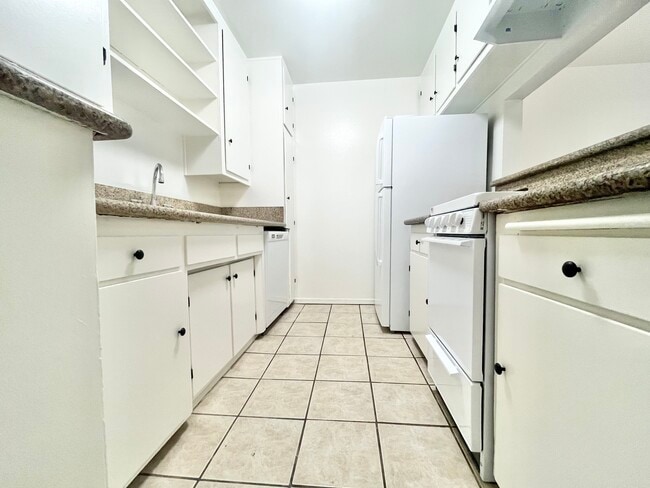Building Photo - 4098 Arch Dr Unit 5 Rental