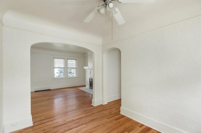 Photo - 139 Draper Ave