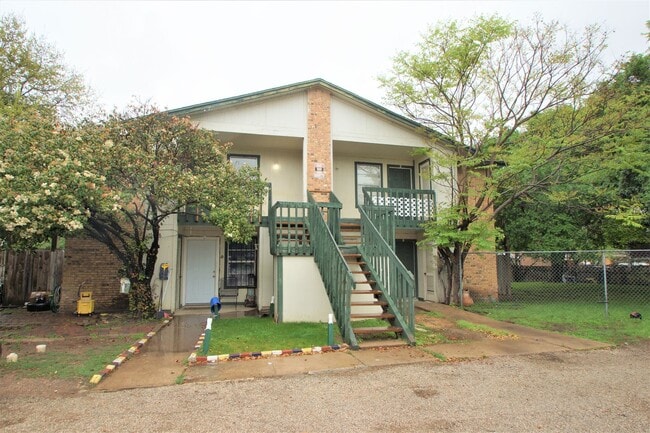 4901 Merritt Cir Unidad D