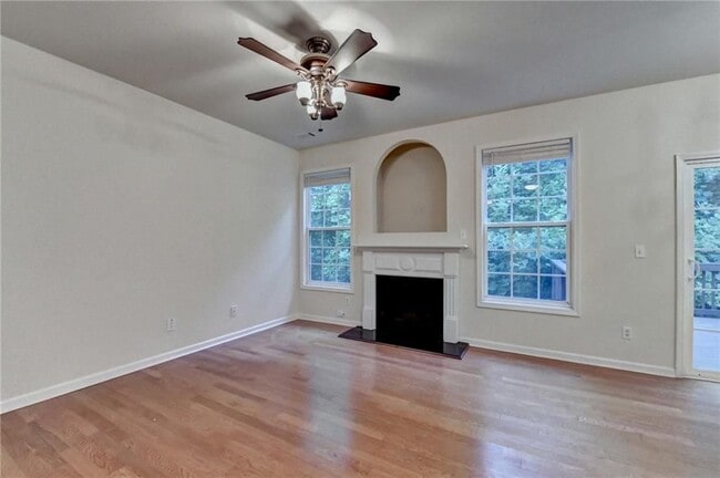 Photo - 1641 Tailmore Ln NW