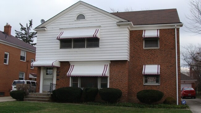 2371 Warrensville Center Rd