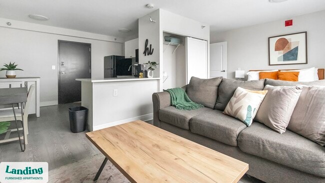 Photo - 305 Dr. M.L.K. Jr St S Unit 346.1403624