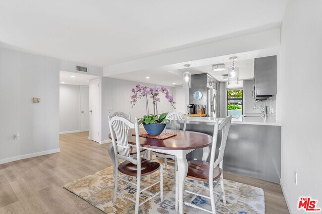 Photo - 4337 Marina City Dr Unit 141