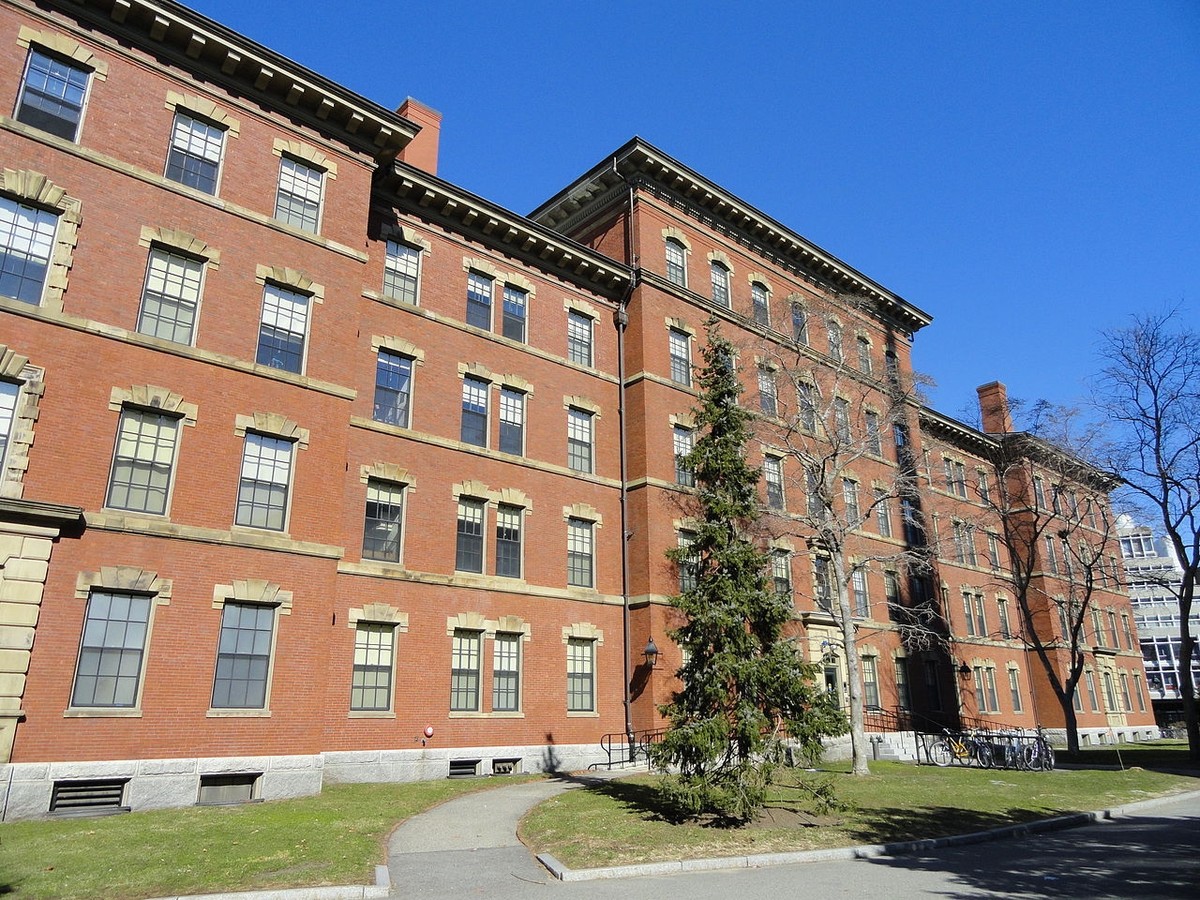 Photo - Thayer Hall, Harvard University, FAS Apartments
