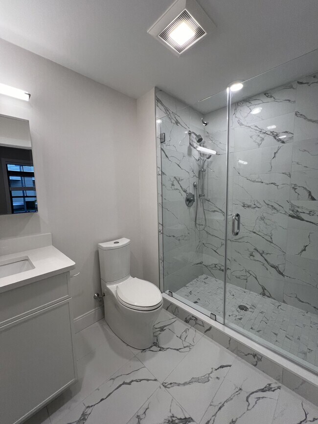 Photo - 158 Everett St Unidad #101