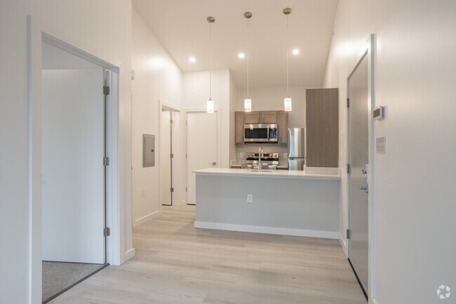 1BD, 1BA - 478-675SF