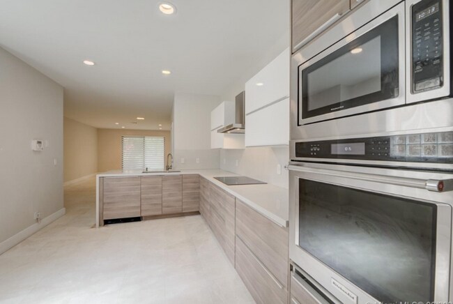 Photo - 4008 Peppertree Dr