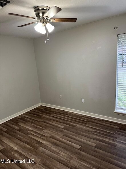 Photo - 128 Fern Valley Rd