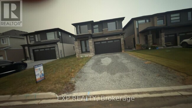 Photo - 1031 Alliston Ave
