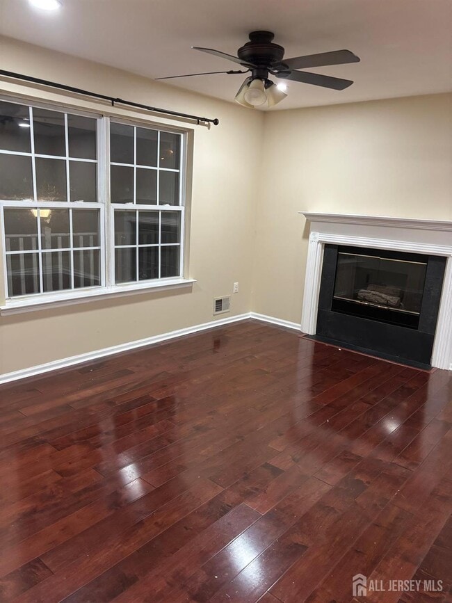 Building Photo - 1 Newburgh Dr Rental