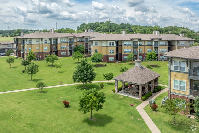Grandview Heights Luxury Apartments