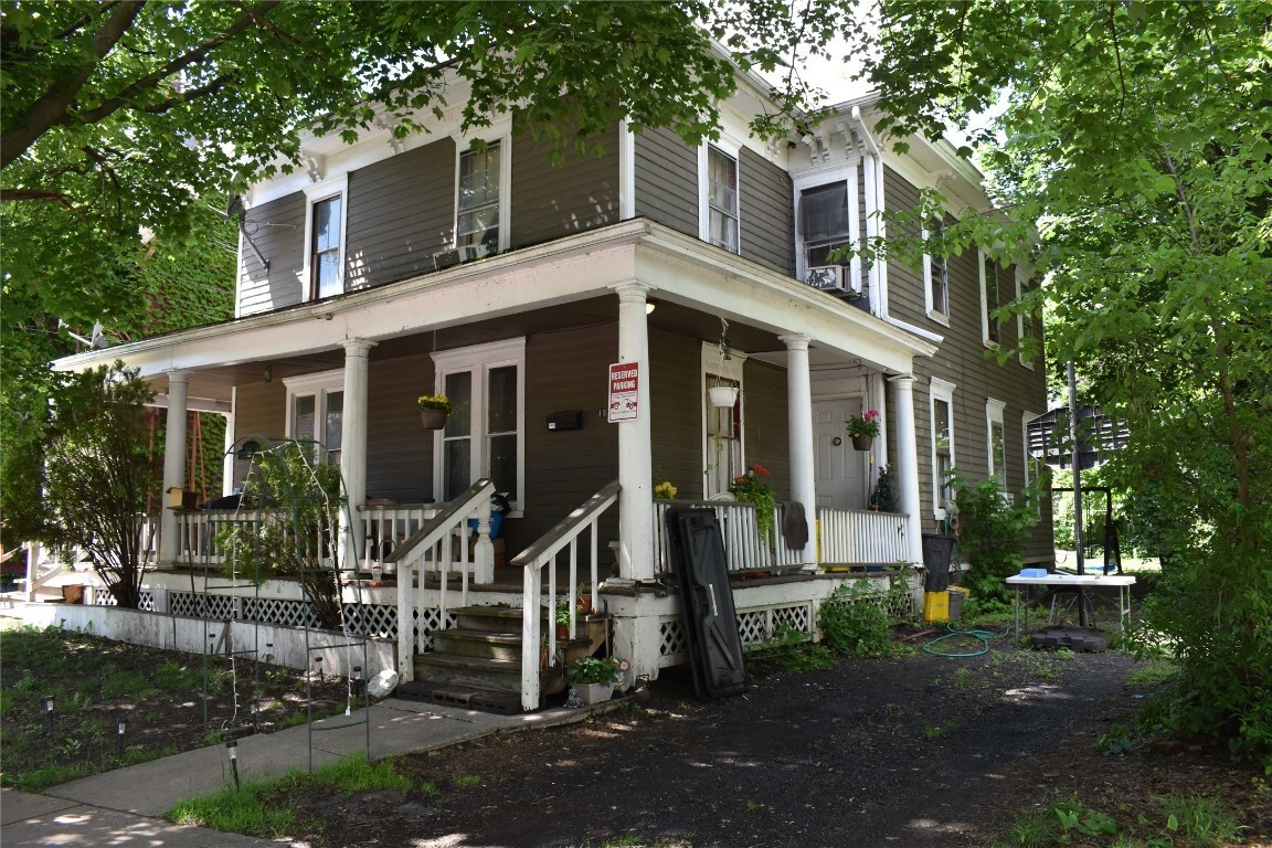 Photo - 19 1/2 Frederick St House