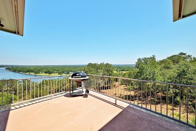 Photo - 620 Rocky Rd