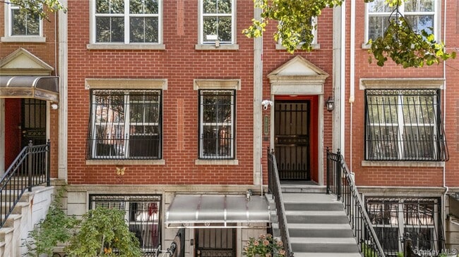 Building Photo - 204 Covert St. Unit 1A